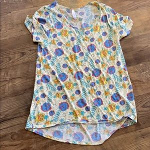 Lularoe classic tee medium